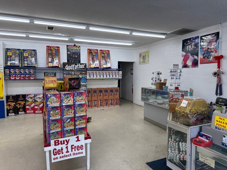 More Photos Of 1116 Hummingbird Ln, Hardeeville General Retail For Sale