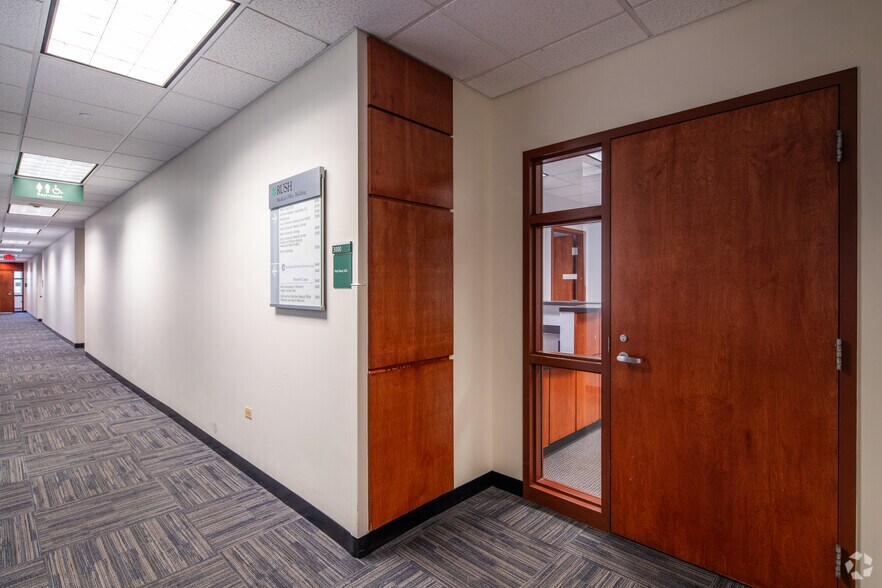 More Photos Of 610 S Maple Ave, Oak Park Medical For Lease