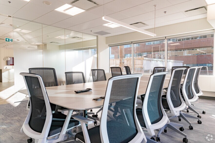 More Photos Of 340 12th Ave SW, Calgary Office For Lease