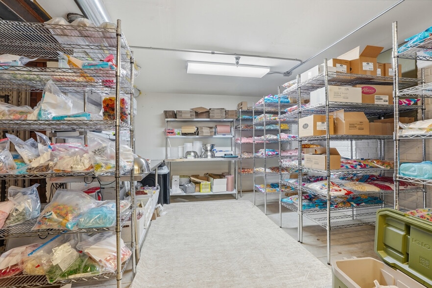 More Photos Of 116 W Main St, West Branch General Retail For Sale