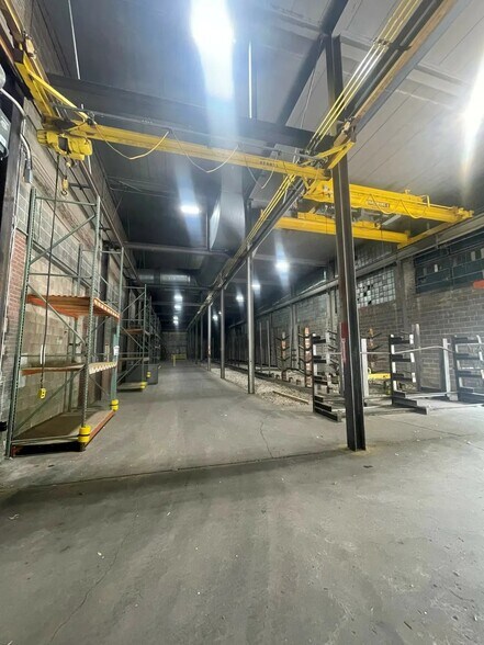 More Photos Of 850 165th St, Hammond Manufacturing For Lease