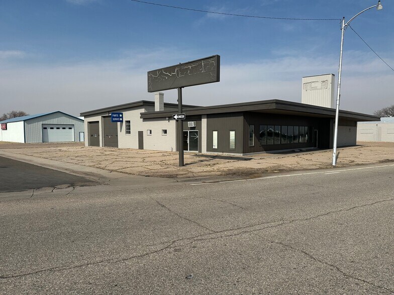 Primary Photo Of 622 W 1st St, Julesburg Auto Dealership For Sale
