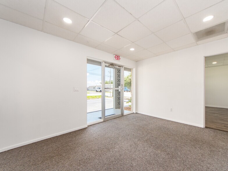 More Photos Of 2051 Range Rd, Clearwater Distribution For Sale