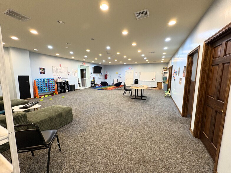 More Photos Of 1 Allison Dr, Cherry Hill Light Distribution For Lease