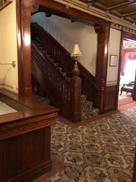 More Photos Of 51 Harvard St, Worcester Office Residential For Sale