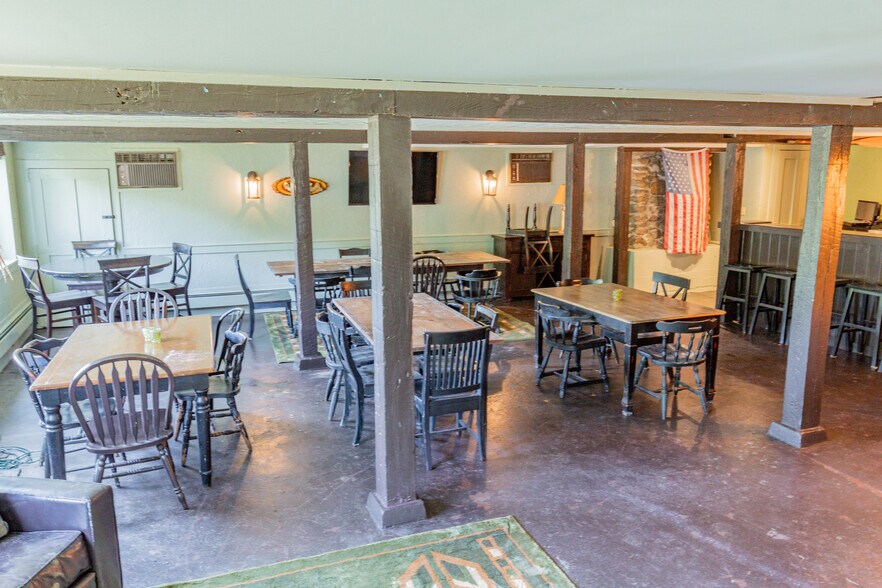 More Photos Of 157 Main St, Belgrade Hotel For Lease