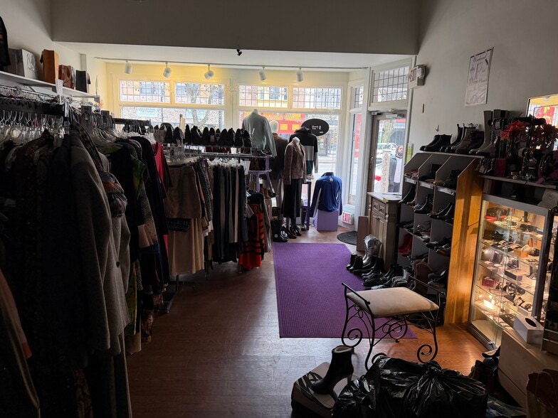 More Photos Of 254 E High St, Pottstown Storefront Retail Office For Sale