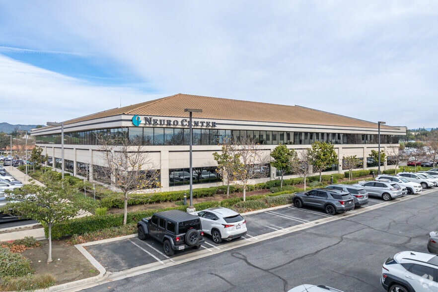 Primary Photo Of 25485 Medical Center Dr, Murrieta Medical For Lease