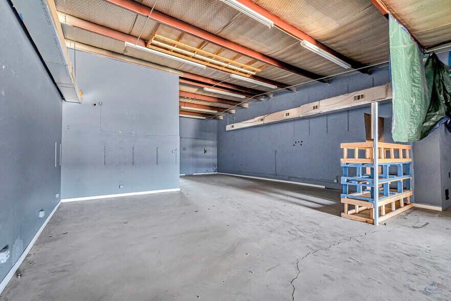 More Photos Of 3636 Andrews Hwy, Odessa Storefront For Lease
