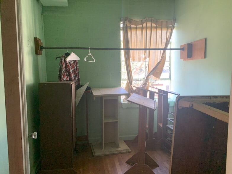 More Photos Of 8127 6th Ave N, Birmingham Religious Facility For Lease