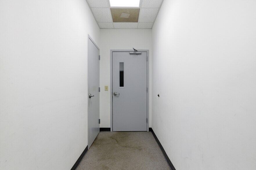 More Photos Of 148-156 W Tugalo St, Toccoa Office For Lease