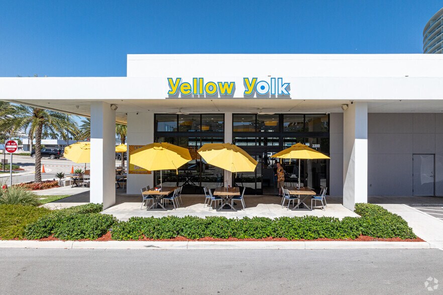 More Photos Of 3206 E Atlantic Blvd, Pompano Beach General Retail For Lease