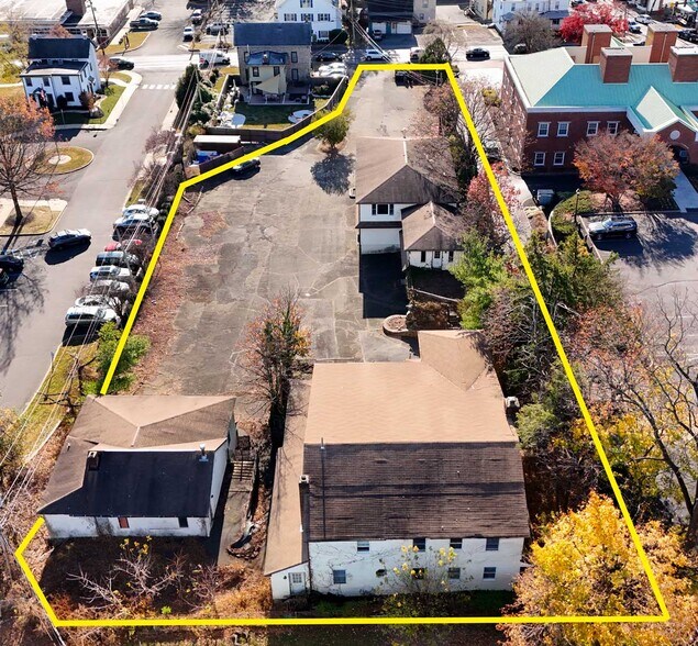 More Photos Of 657 Red Lion Rd, Huntingdon Valley Office Residential For Sale