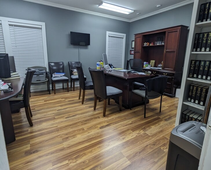 More Photos Of 1005 Bullard Ct, Raleigh Medical For Lease