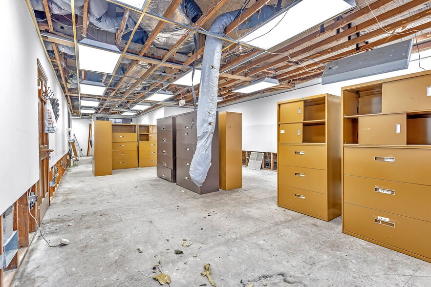 More Photos Of 112 N Wood Ave, Linden Storefront Retail Office For Sale