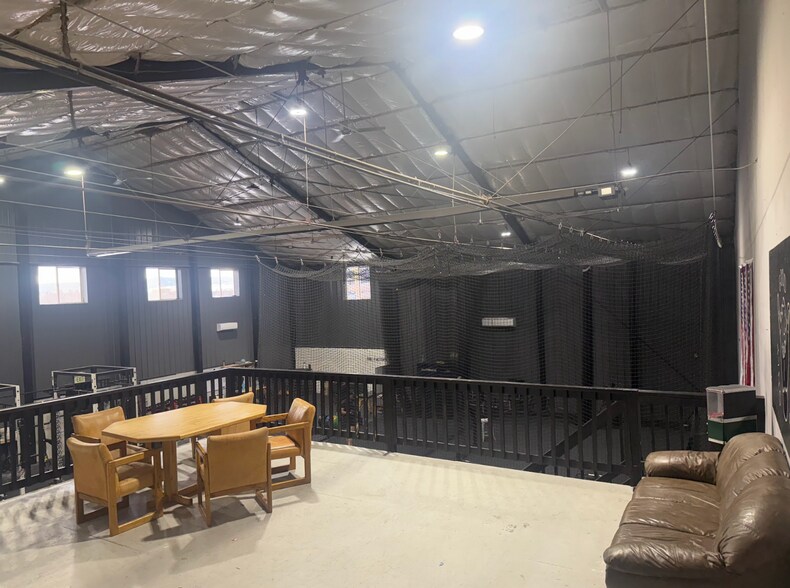 More Photos Of 500-504 2nd St, Castle Rock Warehouse For Lease