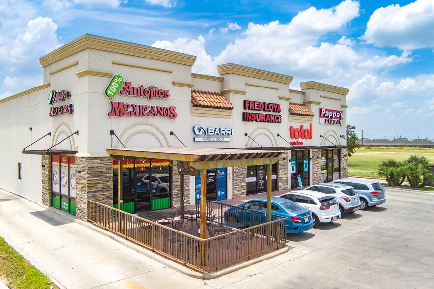 More Photos Of 301 N Alton Blvd, Alton Freestanding For Sale