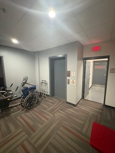 More Photos Of 5949 W Raymond St, Indianapolis Medical For Sale