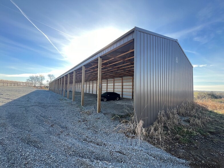 More Photos Of 1863 Bardstown Rd, Springfield Industrial For Lease