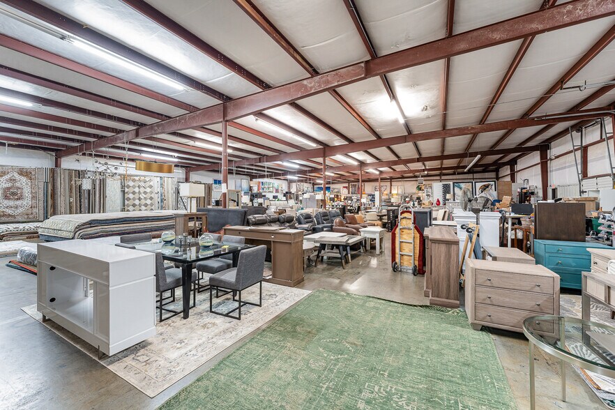 More Photos Of 1304 Starr Dr, High Point Warehouse For Sale