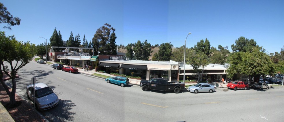 Primary Photo Of 700-728 Deep Valley Dr, Rolling Hills Estates Storefront For Lease