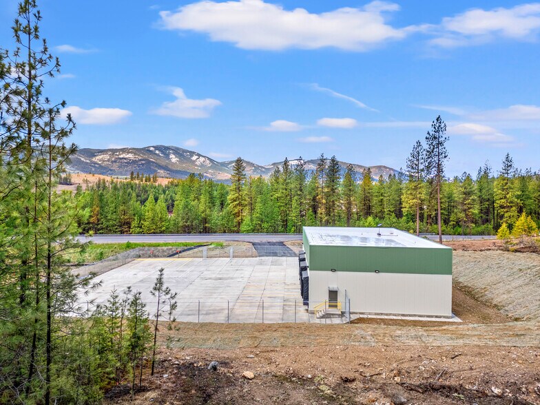 More Photos Of 1287 S Highway 395, Addy Industrial For Sale