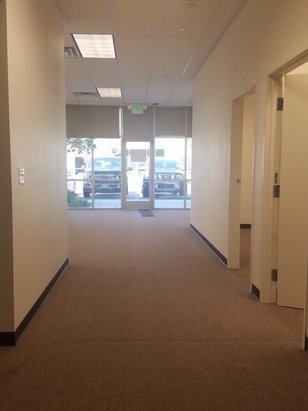 More Photos Of 6725 S Eastern Ave, Las Vegas Office For Sale