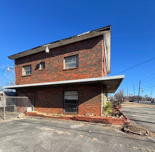 More Photos Of 2024 Avenue C, Birmingham Office Residential For Sale