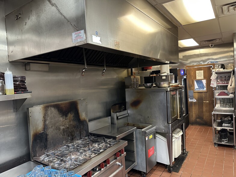 More Photos Of 8341 Grand Ave, River Grove Restaurant For Sale