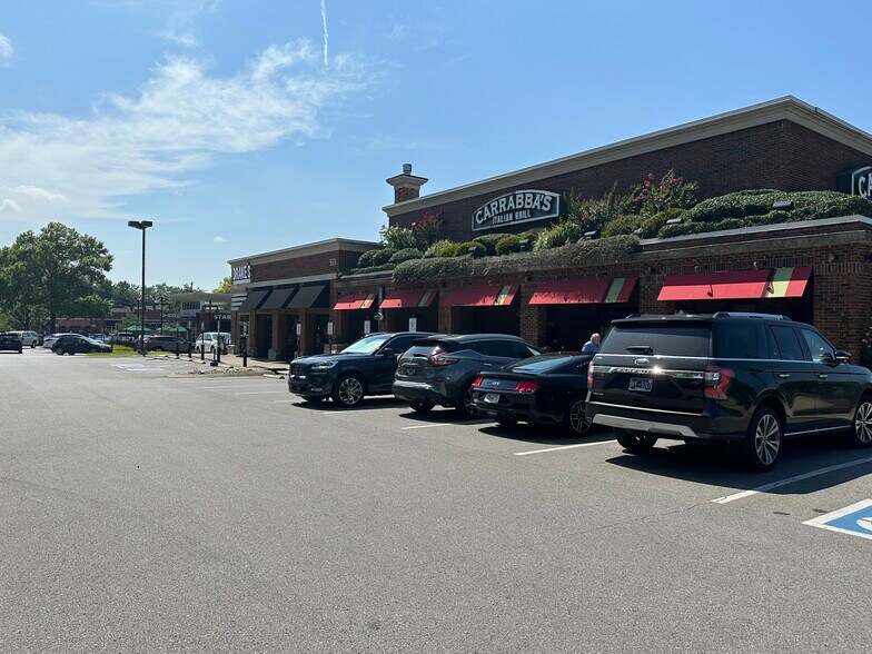More Photos Of 535-555 Cool Springs Blvd, Franklin Unknown For Lease