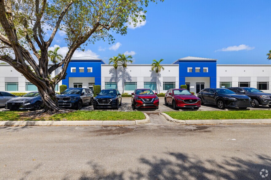 More Photos Of 3998 FAU Blvd, Boca Raton Unknown For Lease
