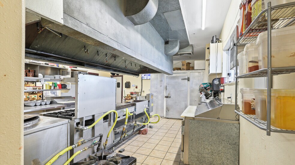 More Photos Of 1204 N Colorado Ave, Brush Restaurant For Sale