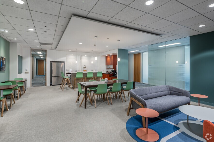 More Photos Of 100 Spectrum Center Dr, Irvine Coworking Space