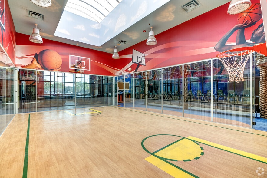 More Photos Of 6025 Highway 6 N, Houston Daycare Center For Sale