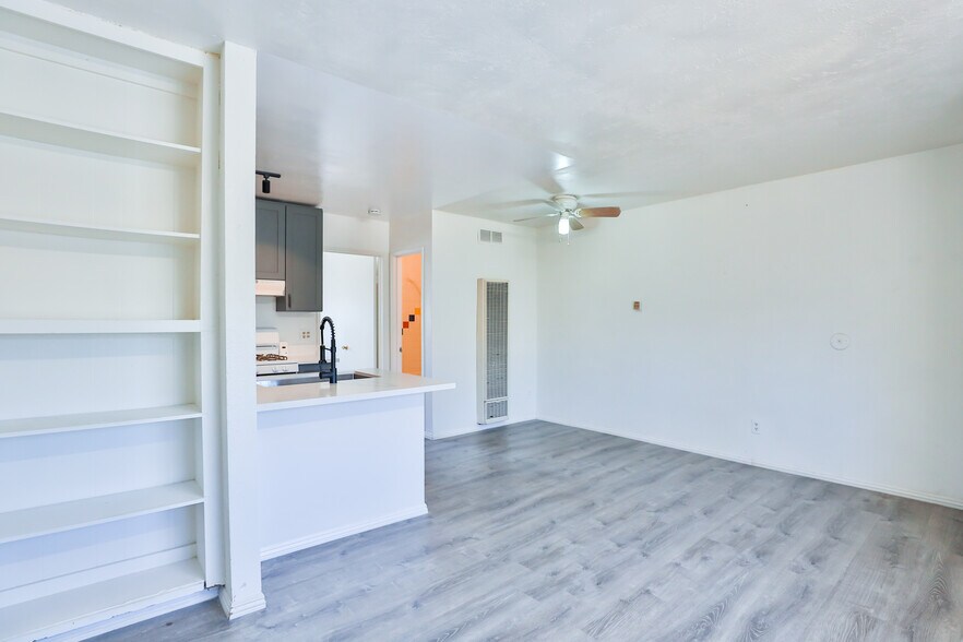 More Photos Of 4037 Winona Ave, San Diego Apartments For Sale