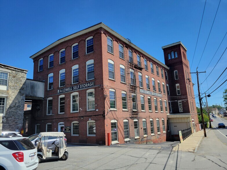 Primary Photo Of 100 Pleasant St, Dracut Self Storage For Lease