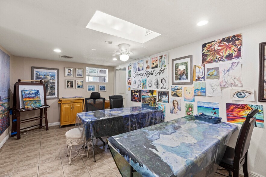 More Photos Of 906 E Commonwealth Ave, Fullerton Storefront For Sale