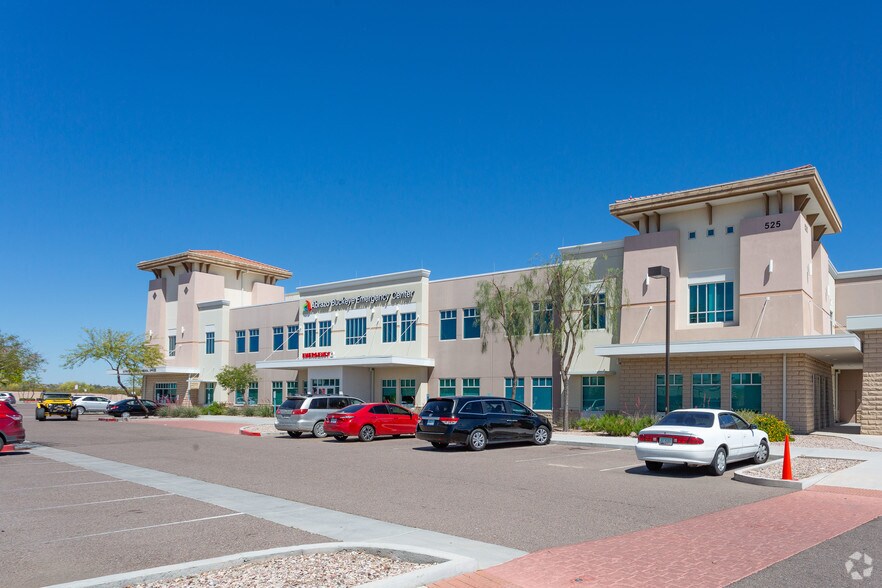 More Photos Of 525 S Watson Rd, Buckeye Hospital For Lease