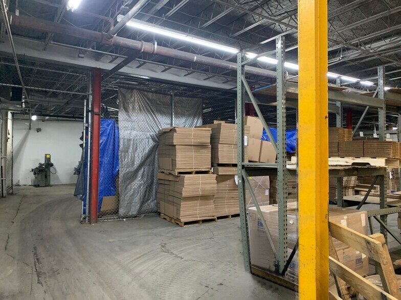 More Photos Of 775 Saw Mill River Rd, Yonkers Warehouse For Lease
