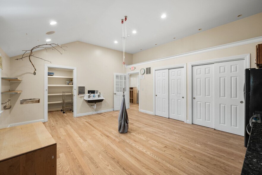 More Photos Of 181 Main St, Rowley Medical For Sale