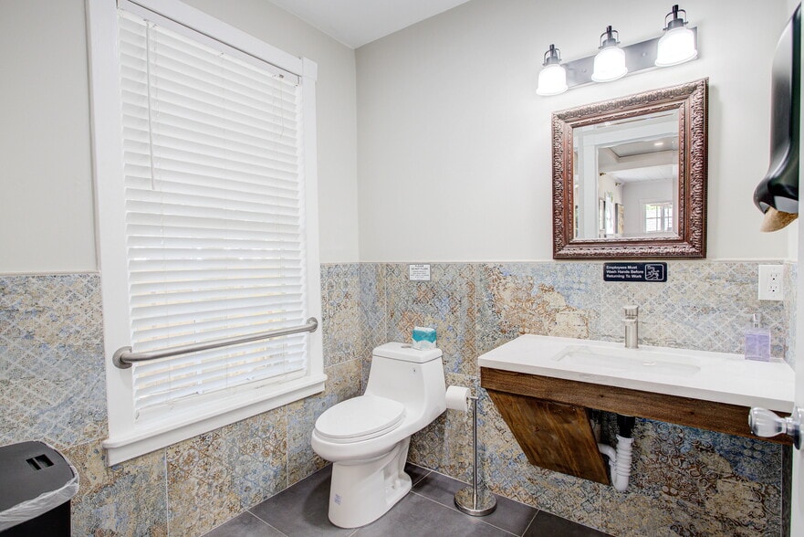 More Photos Of 29 Cuna St, Saint Augustine Hospitality For Sale