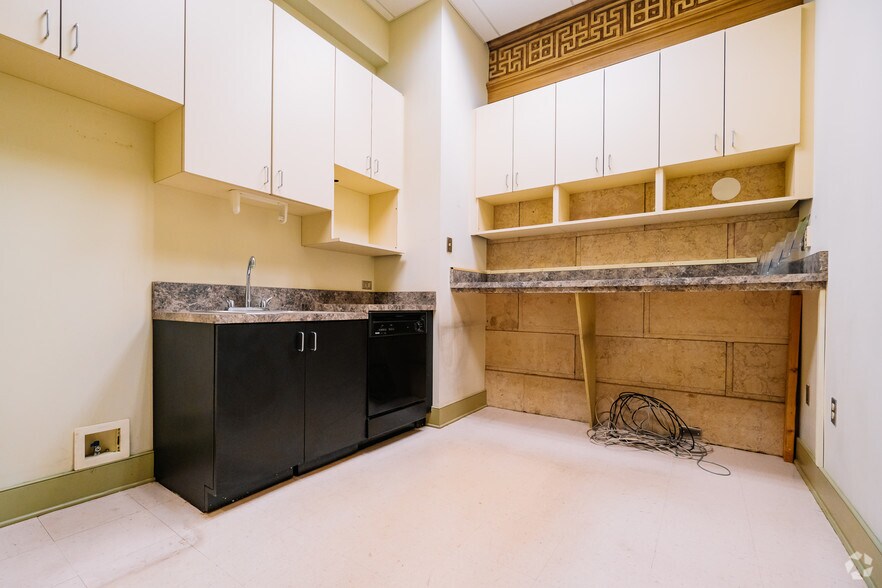 More Photos Of 819-821 E Main St, Richmond Loft Creative Space For Lease