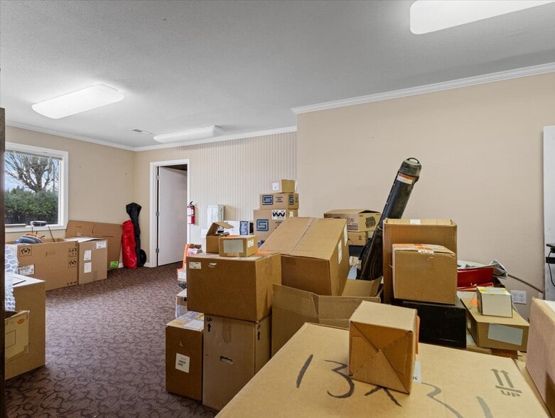 More Photos Of 1114 NE 112th Ave, Vancouver Warehouse For Sale