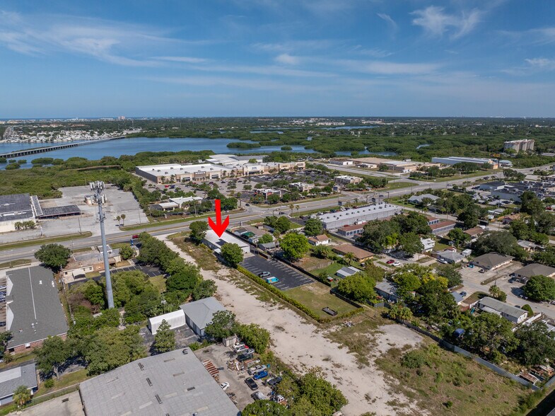 More Photos Of 4703 Park St N, Saint Petersburg Manufacturing For Lease