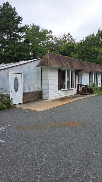 More Photos Of 4401 E Joppa Rd, Perry Hall Storefront For Sale