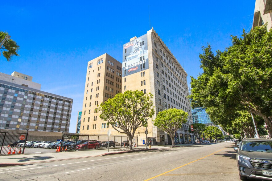 More Photos Of 710-714 W Olympic Blvd, Los Angeles Office For Lease