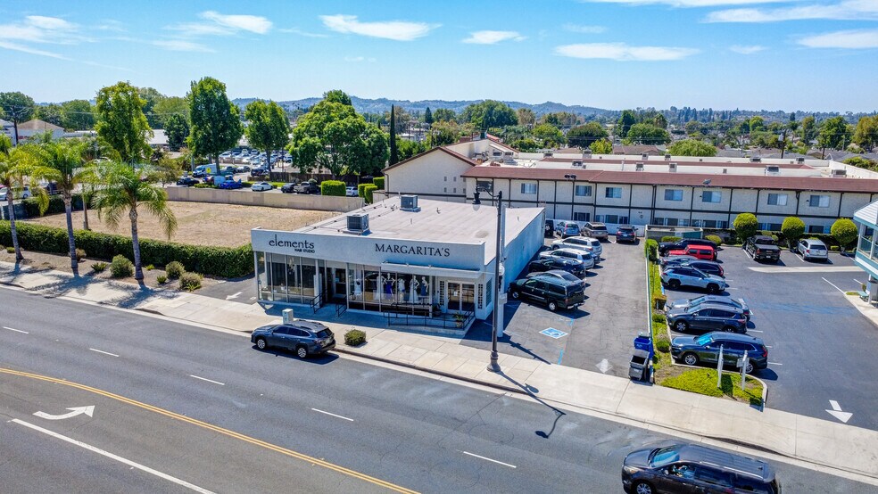 More Photos Of 16346-16348 Whittier Blvd, Whittier General Retail For Lease