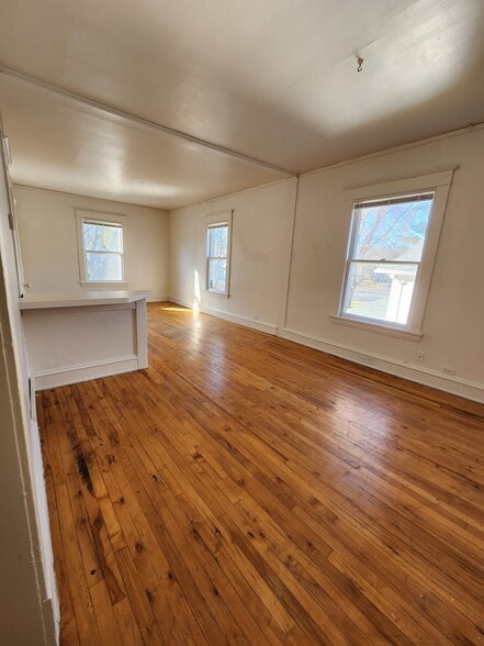 More Photos Of , Minneapolis Multifamily For Sale