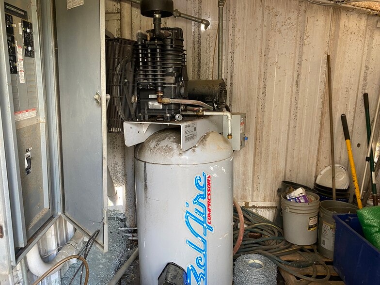 More Photos Of 9049 Industrial Blvd NE, Leland Service For Lease
