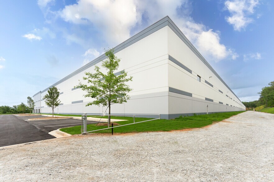 More Photos Of 1050 Douglas Hills Rd, Lithia Springs Unknown For Lease